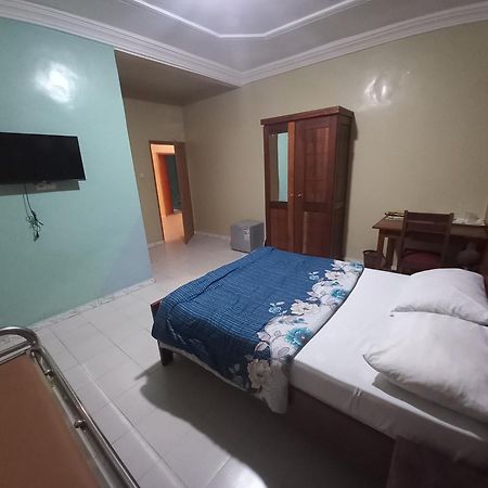 Sam Residence Jamm Ak Cofeel Сент Луис Екстериор снимка