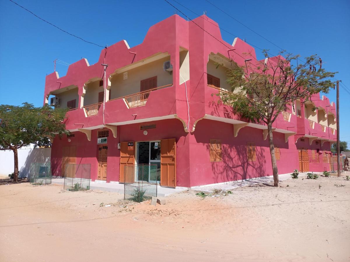 Sam Residence Jamm Ak Cofeel Сент Луис Екстериор снимка