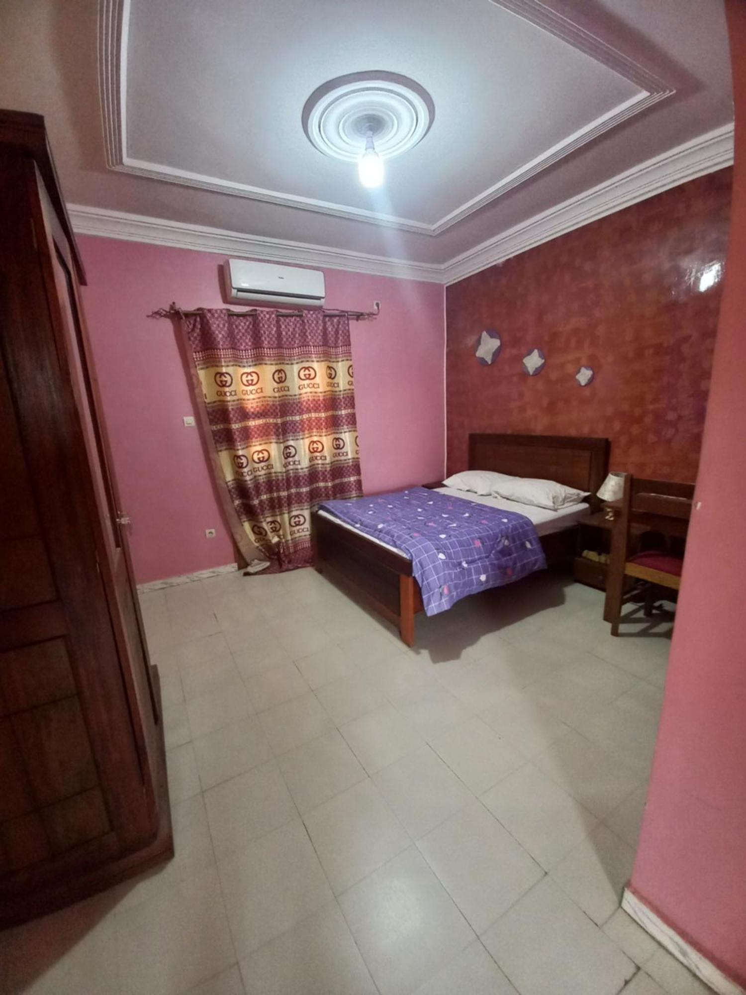 Sam Residence Jamm Ak Cofeel Сент Луис Екстериор снимка