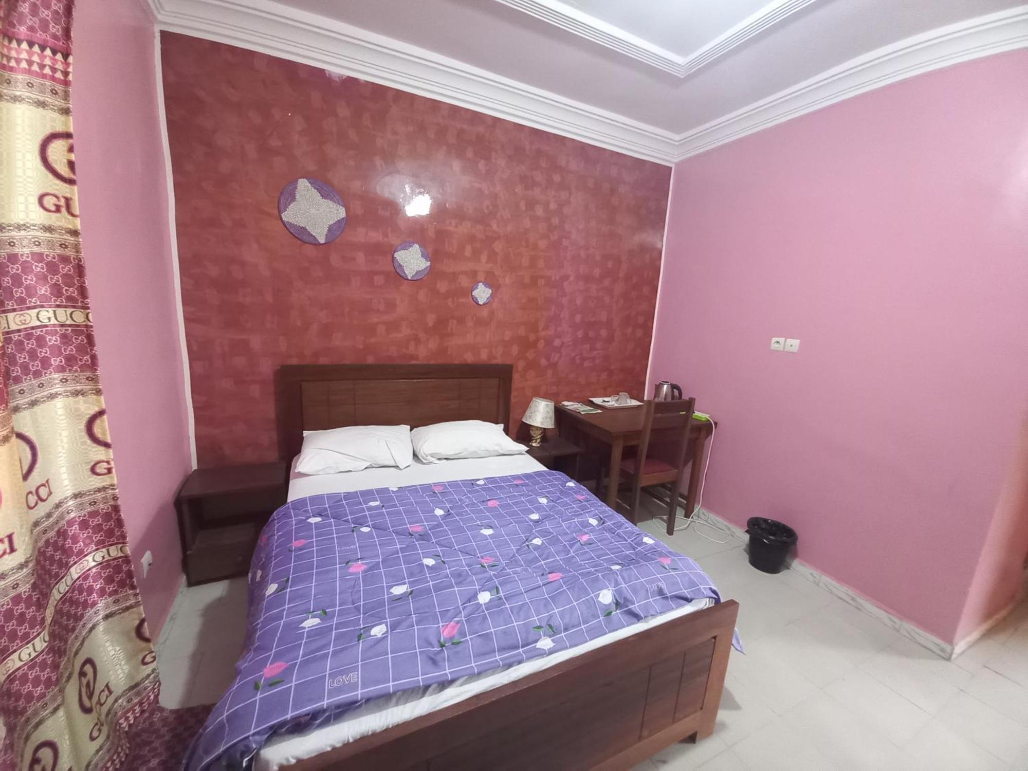 Sam Residence Jamm Ak Cofeel Сент Луис Екстериор снимка