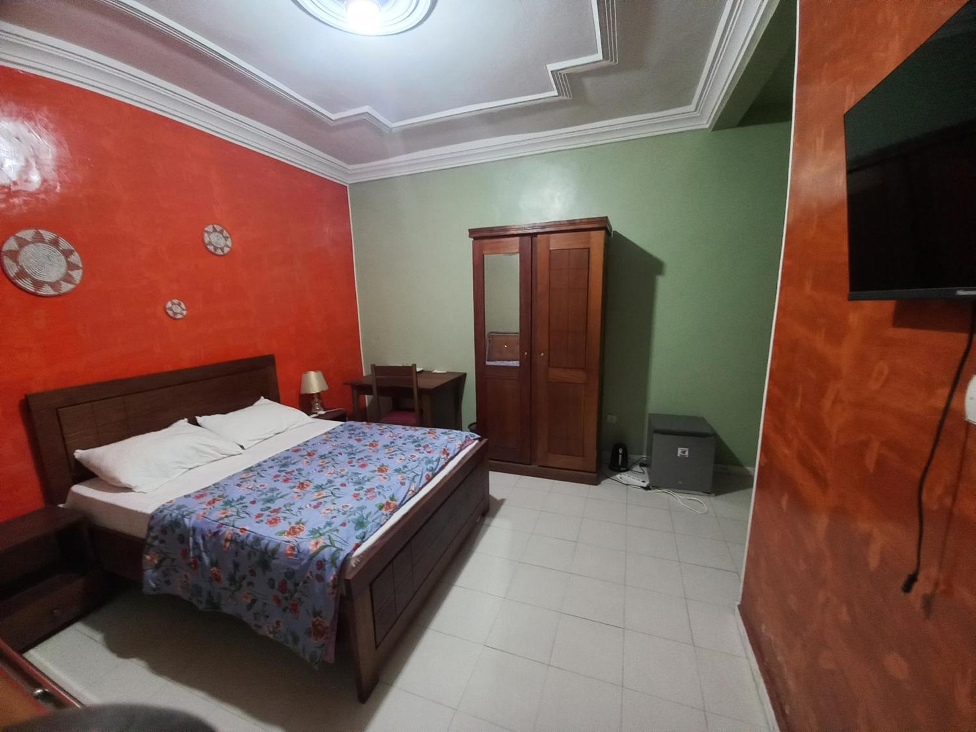 Sam Residence Jamm Ak Cofeel Сент Луис Екстериор снимка